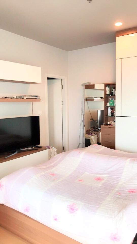 Hive Sathorn · 2 bedroom · 68 SqM · Floor 30 · Riverside, Bangkok · Photo 1 Hive Sathorn 2-bedroom Condo in Riverside, Bangkok – photo 1