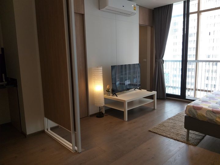 Park Origin Phromphong · 1 bedroom · 30 SqM · Khlong Toei, Bangkok · Photo 1 Park Origin Phromphong 1-bedroom Condo in Khlong Toei, Bangkok – photo 1