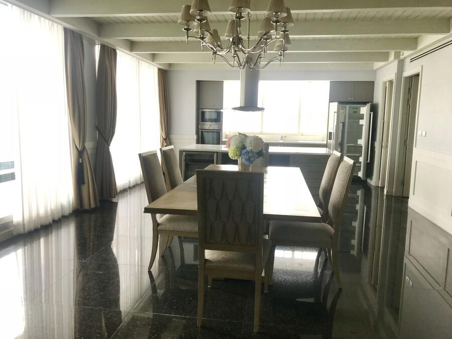 Le Raffine Jambunuda Sukhumvit 31 · 3 bedroom · 371 SqM · Phrom Phong, Bangkok · Photo 4 Le Raffine Jambunuda Sukhumvit 31 3-bedroom Condo in Phrom Phong, Bangkok – photo 4