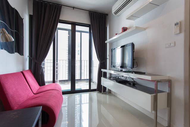 Ideo Ratchada-Huaykwang · 1 bedroom · 35 SqM · Floor 15 · Ratchada, Bangkok · Photo 1 Ideo Ratchada-Huaykwang 1-bedroom Condo in Ratchada, Bangkok – photo 1