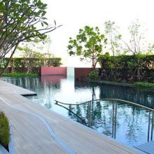 Wyne-Sukhumvit-Bangkok-condo-for-sale-swimming-pool-2-600x385