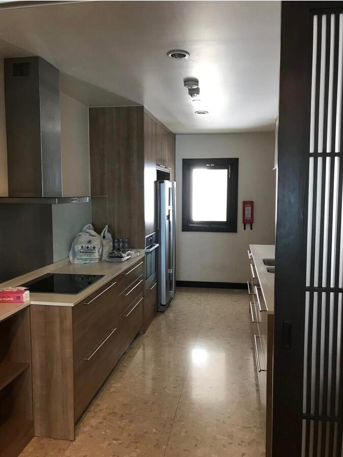 Sathorn Gardens · 3 bedroom · 200 SqM · Floor 33 · Silom, Bangkok · Photo 3 Sathorn Gardens 3-bedroom Condo in Silom, Bangkok – photo 3