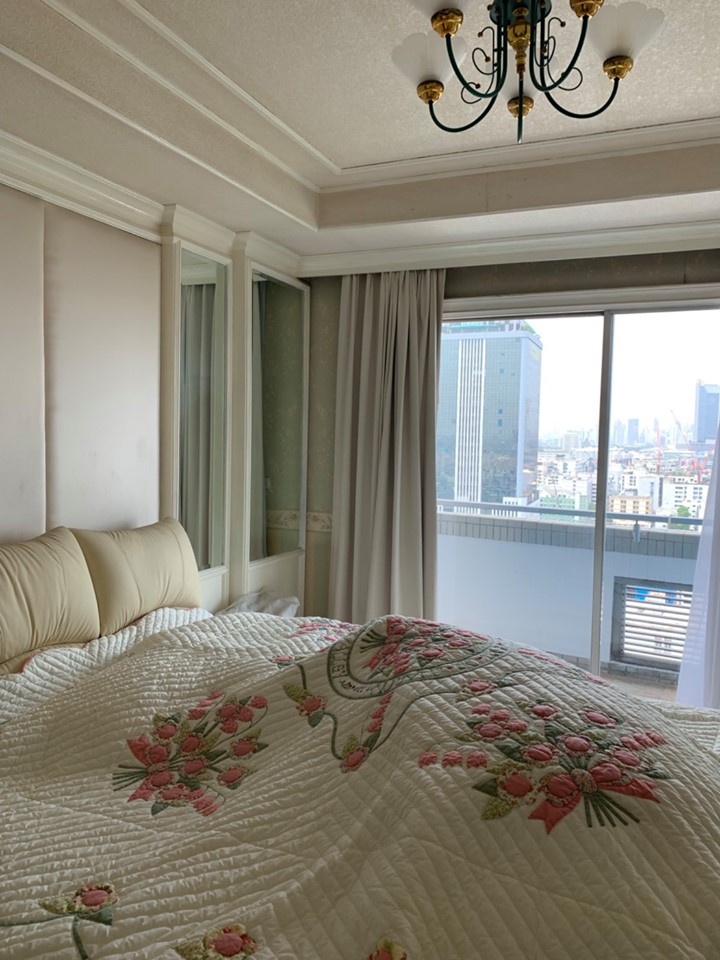 Muang Thai-Phatra Complex · 1 bedroom · 72 SqM · Floor 18 · Ratchada, Bangkok · Photo 1 Muang Thai-Phatra Complex 1-bedroom Condo in Ratchada, Bangkok – photo 1