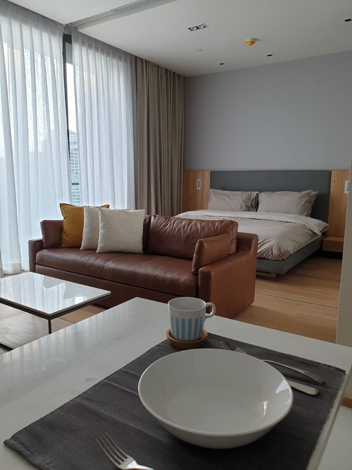 BEATNIQ Sukhumvit 32 · 1 bedroom · 43 SqM · Floor 21 · Khlong Toei, Bangkok · Photo 1 BEATNIQ Sukhumvit 32 1-bedroom Condo in Khlong Toei, Bangkok – photo 1