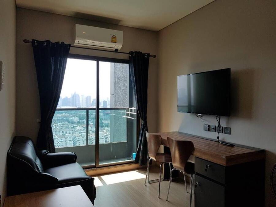 Lumpini Suite Dindaeng-Ratchaprarop · 1 bedroom · 28.56 SqM · Floor 25 · Pratunam, Bangkok · Photo 3 Lumpini Suite Dindaeng-Ratchaprarop 1-bedroom Condo in Pratunam, Bangkok – photo 3