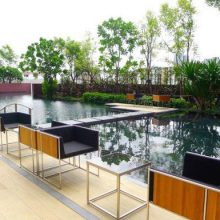Wyne-Sukhumvit-Bangkok-condo-for-sale-swimming-pool-600x385