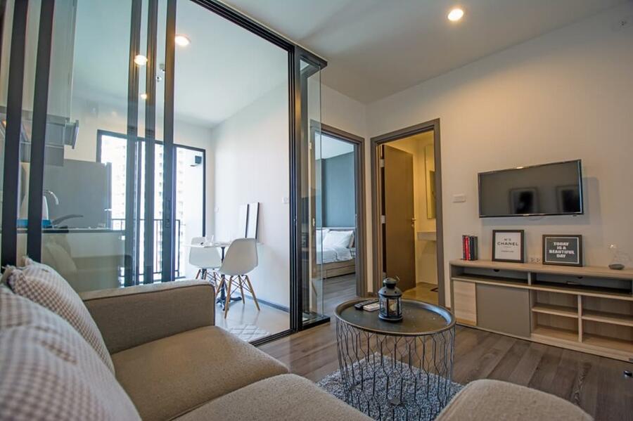 The Base Park East Sukhumvit 77 · 1 bedroom · 30 SqM · Floor 16 · Khlong Toei, Bangkok · Photo 2 The Base Park East Sukhumvit 77 1-bedroom Condo in Khlong Toei, Bangkok – photo 2