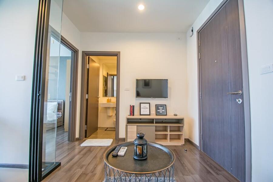 The Base Park East Sukhumvit 77 · 1 bedroom · 30 SqM · Floor 16 · Khlong Toei, Bangkok · Photo 3 The Base Park East Sukhumvit 77 1-bedroom Condo in Khlong Toei, Bangkok – photo 3