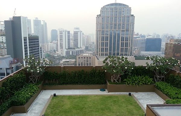 Noble-Refine-Bangkok-condo-garden-600x385