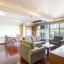 2-bedroom-condo-for-rent-in-nagara-mansion-lumpini-bangkok (1)