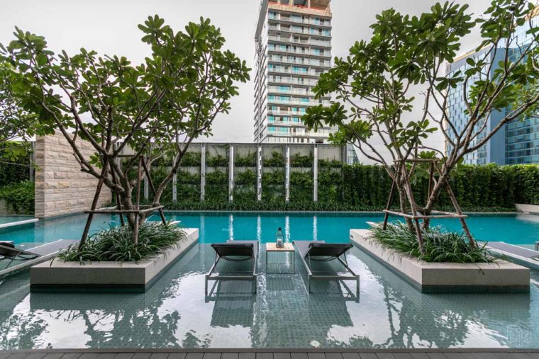 Tela thonglor condominium swimming pool
