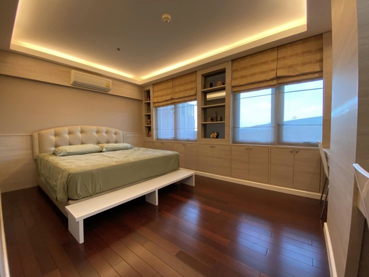 Silom Grand Terrace