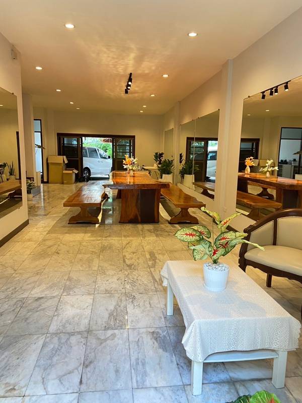 House in Sukhumvit 63 (Ekamai Soi 4) · 6 bedroom · 450 SqM · Floor 4 · Watthana, Bangkok · Photo 5 House in Sukhumvit 63 (Ekamai Soi 4) 6-bedroom Townhouse in Watthana, Bangkok – photo 5