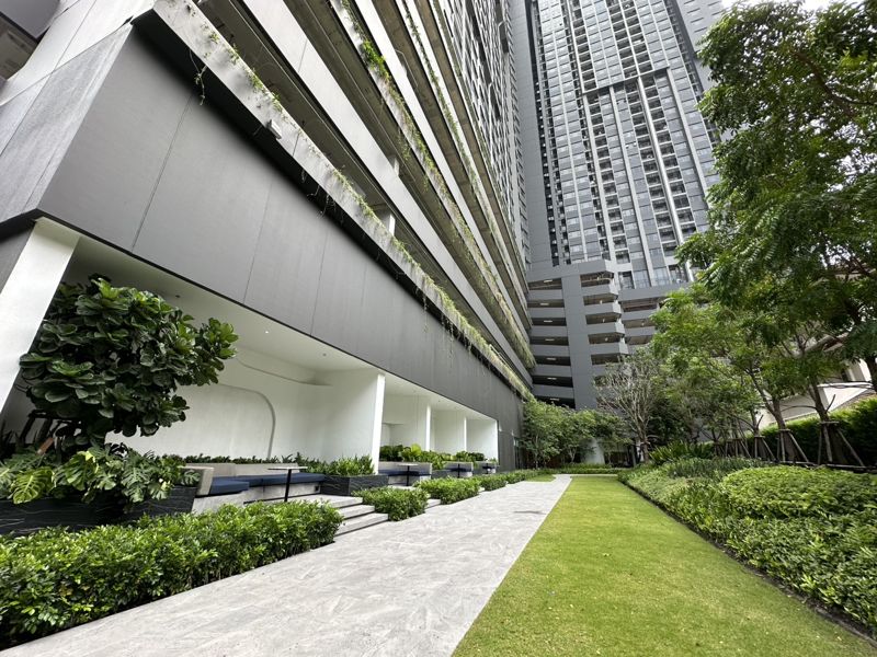 Life Rama 4 - Asoke · 1 bedroom · 40 SqM · Floor 33 · Rama 4, Bangkok · Photo 1 Life Rama 4 - Asoke 1-bedroom Condo in Rama 4, Bangkok – photo 1