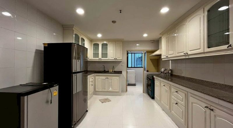 Tower park · 4 bedroom · 368 SqM · Floor 13 · Nana, Bangkok · Photo 2 Tower park 4-bedroom Condo in Nana, Bangkok – photo 2