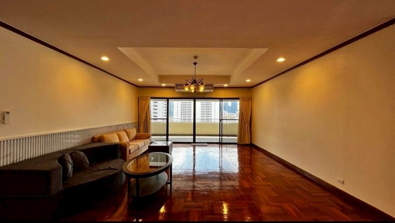 Tower park · 4 bedroom · 368 SqM · Floor 13 · Nana, Bangkok · Photo 3 Tower park 4-bedroom Condo in Nana, Bangkok – photo 3