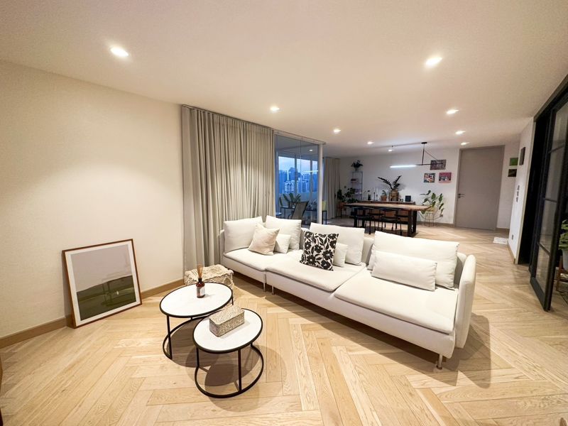 D.S. Tower 2 · 2 bedroom · 139 SqM · Floor 25 · Phrom Phong, Bangkok · Photo 1 D.S. Tower 2 2-bedroom Condo in Phrom Phong, Bangkok – photo 1