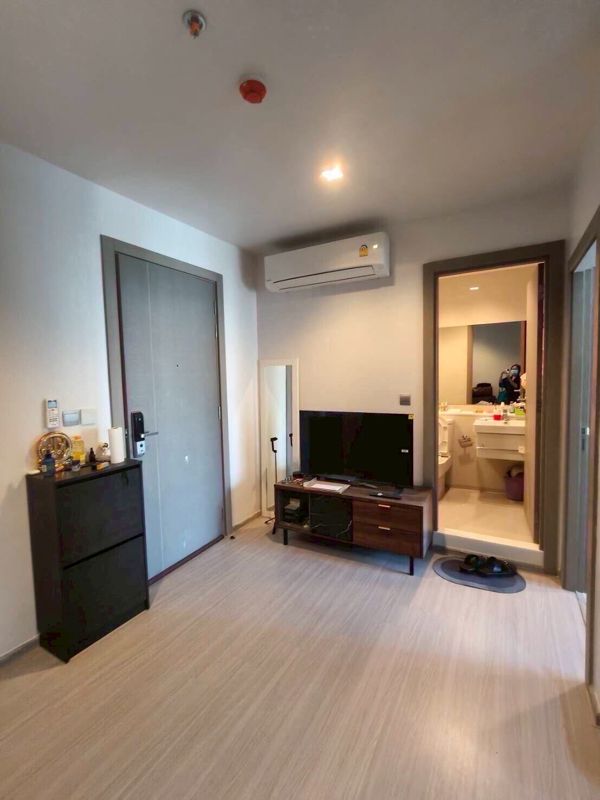 Life Asoke-Rama 9 · 1 bedroom · 33 SqM · Floor 27 · Chatuchak, Bangkok · Photo 1 Life Asoke-Rama 9 1-bedroom Condo in Chatuchak, Bangkok – photo 1