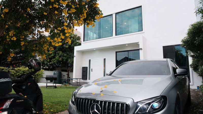 Modern house with Private pool · 5 bedroom · 230 SqM · Bang Na, Bangkok · Photo 3 Modern house with Private pool 5-bedroom Detached House in Bang Na, Bangkok – photo 3