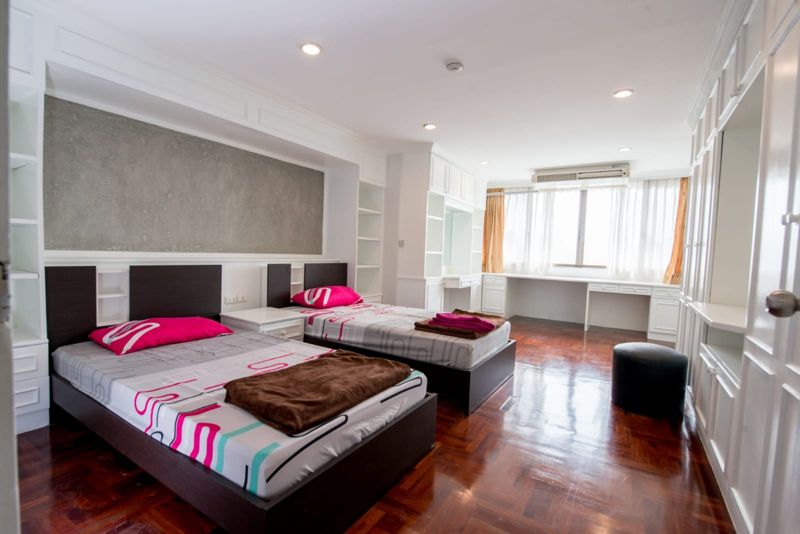 Oriental Towers · 4 bedroom · 350 SqM · Floor 23 · Ekkamai, Bangkok · Photo 3 Oriental Towers 4-bedroom Condo in Ekkamai, Bangkok – photo 3