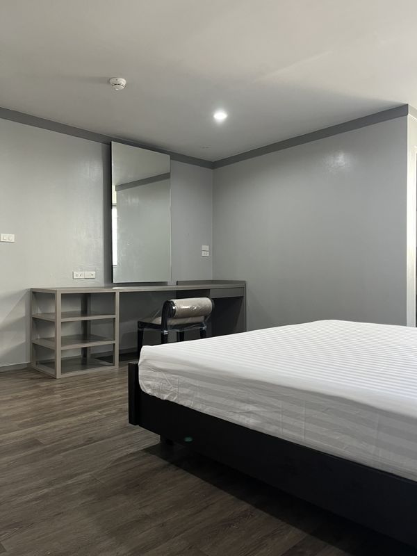 President Park Sukhumvit 24 · 3 bedroom · 223 SqM · Floor 14 · Phrom Phong, Bangkok · Photo 4 President Park Sukhumvit 24 3-bedroom Condo in Phrom Phong, Bangkok – photo 4