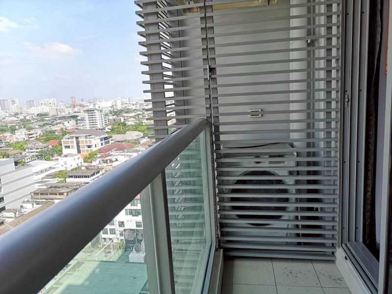 The Lofts Ekkamai · 1 bedroom · 28.09 SqM · Floor 15 · Watthana, Bangkok · Photo 4 The Lofts Ekkamai 1-bedroom Condo in Watthana, Bangkok – photo 4
