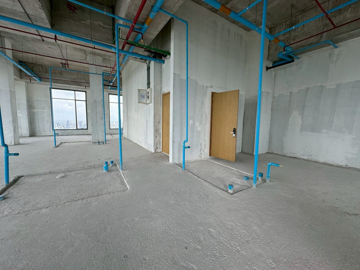 LINE VOOM image 1 The Esse Asoke Bare unit