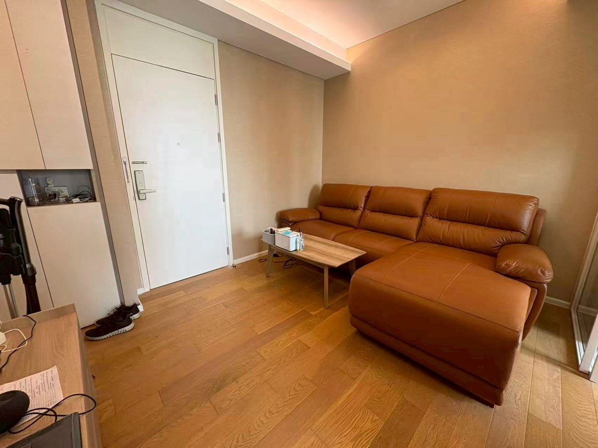LINE VOOM image 1 The Saint Residences 1 | 1