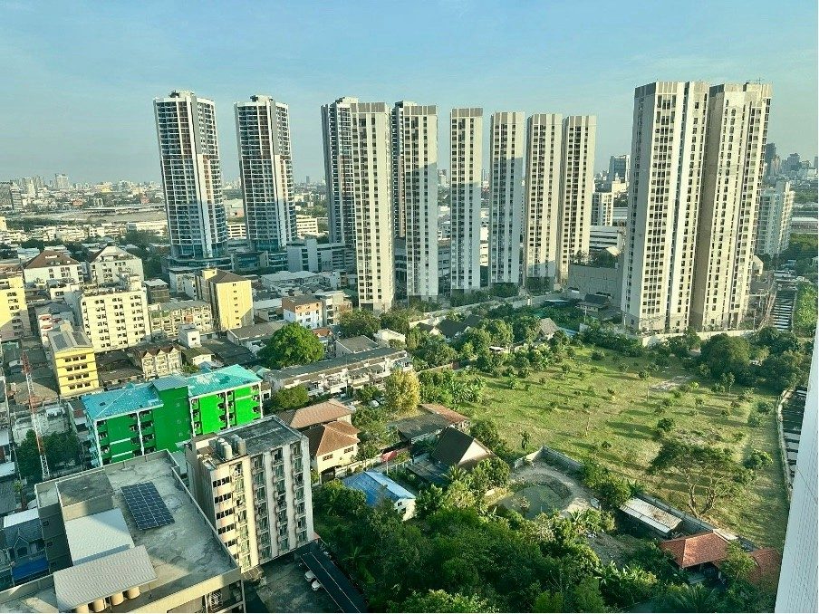 LINE VOOM image 6 Chapter One Eco Ratchada HuaiKhwang Studio