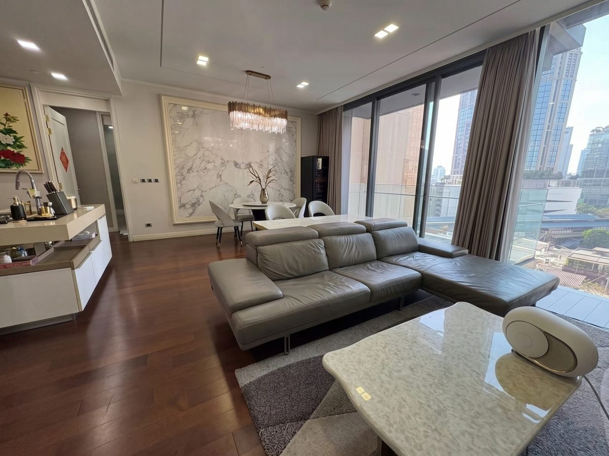 LINE VOOM image 1 Marque Sukhumvit 2 | 3