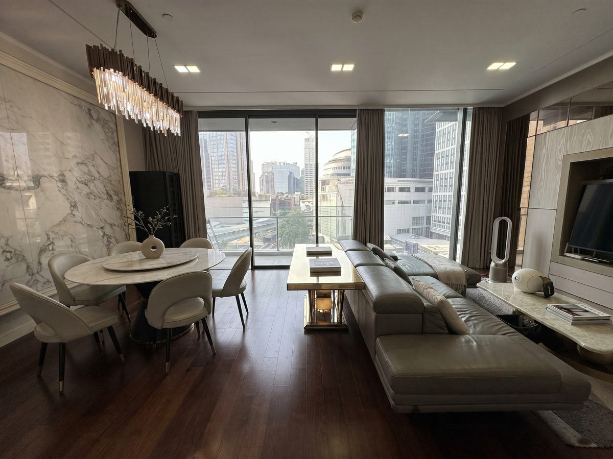 LINE VOOM image 2 Marque Sukhumvit 2 | 3