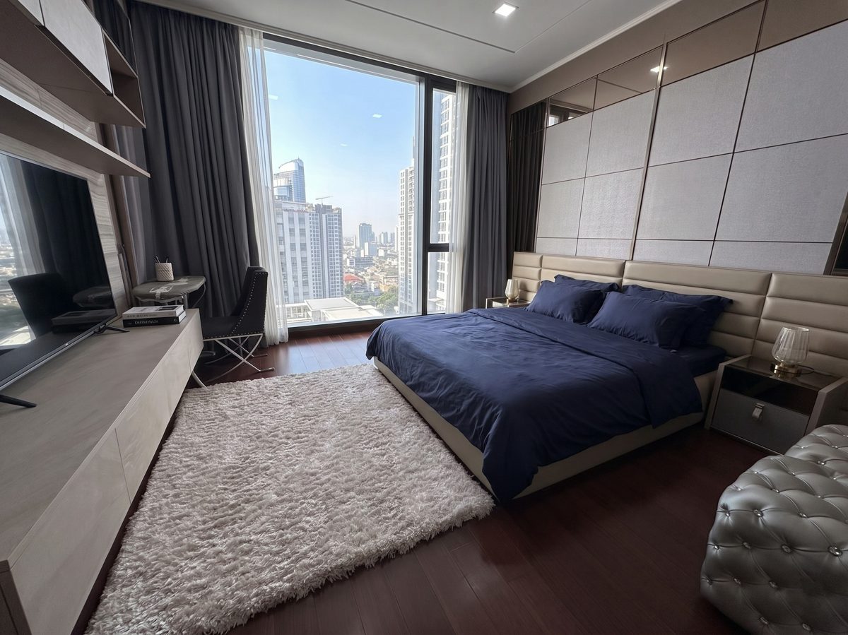 LINE VOOM image 4 Marque Sukhumvit 2 | 3
