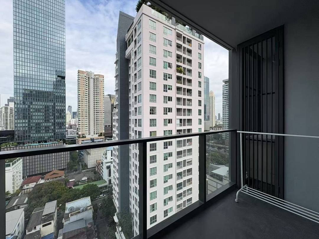 IMG_7767.JPG Image Shared Tait Sathorn 12 A013