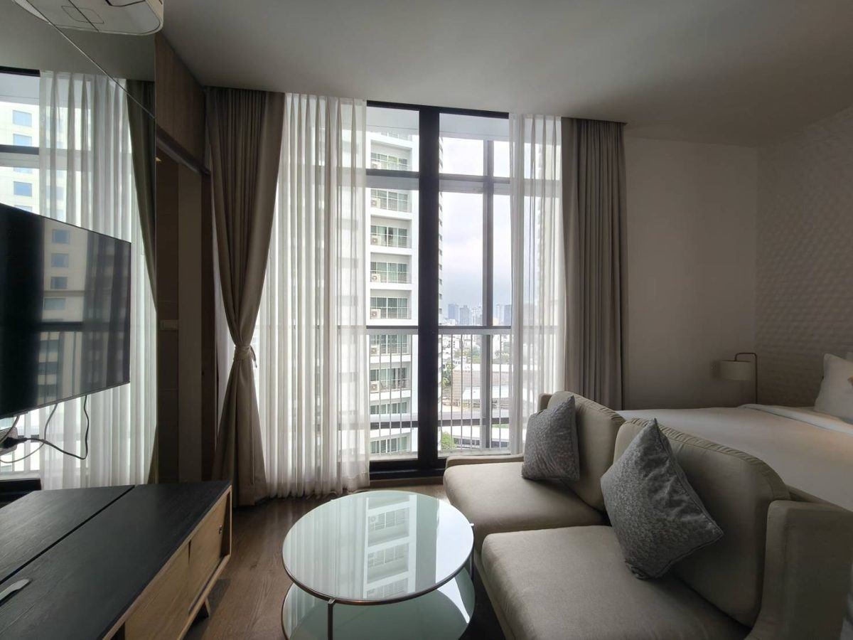 699589_0.jpg Image Shared Park Origin Phrom Phong