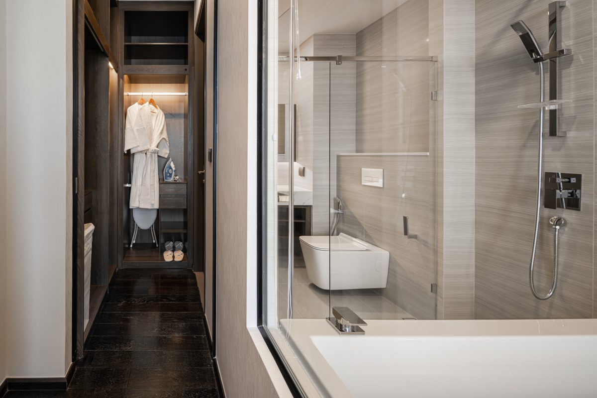Bathroom and Closet Image Shared Park Origin Thonglor
