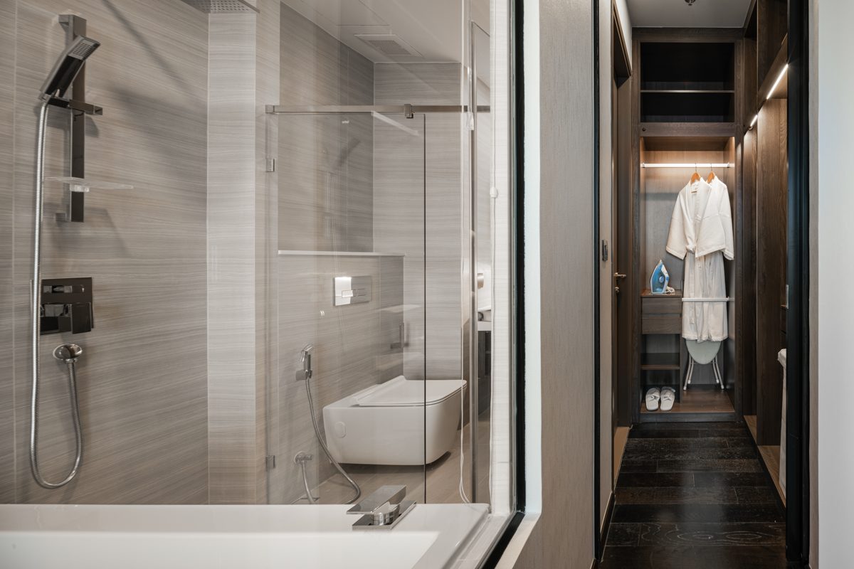 Bathroom and Closet Image Shared Park Origin Thonglor