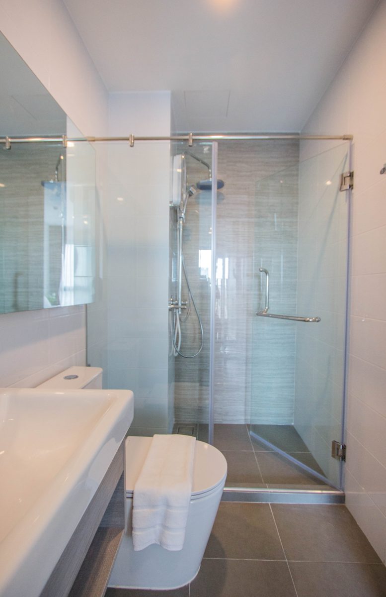 Bathroom 2.jpg Image Shared Knightsbridge Thepharak Sukhumvit