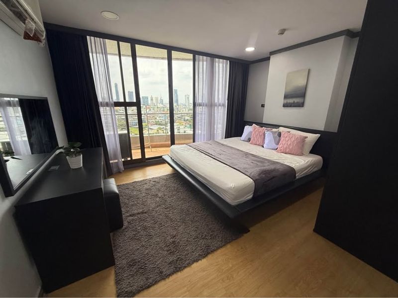 Supalai Place Sukhumvit 39 · 3 bedroom · 120 SqM · Floor 17 · Watthana, Bangkok · Photo 2 Supalai Place Sukhumvit 39 3-bedroom Condo in Watthana, Bangkok – photo 2