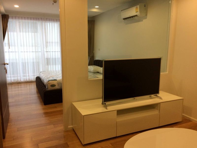 15 Sukhumvit Residences · 1 bedroom · 45 SqM · Floor 9 · Watthana, Bangkok · Photo 2 15 Sukhumvit Residences 1-bedroom Condo in Watthana, Bangkok – photo 2
