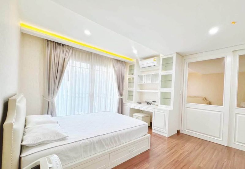Leon Sukhumvit 62 · 3 bedroom · 200 SqM · Floor 3 · Bang Chak, Bangkok · Photo 4 Leon Sukhumvit 62 3-bedroom Townhouse in Bang Chak, Bangkok – photo 4