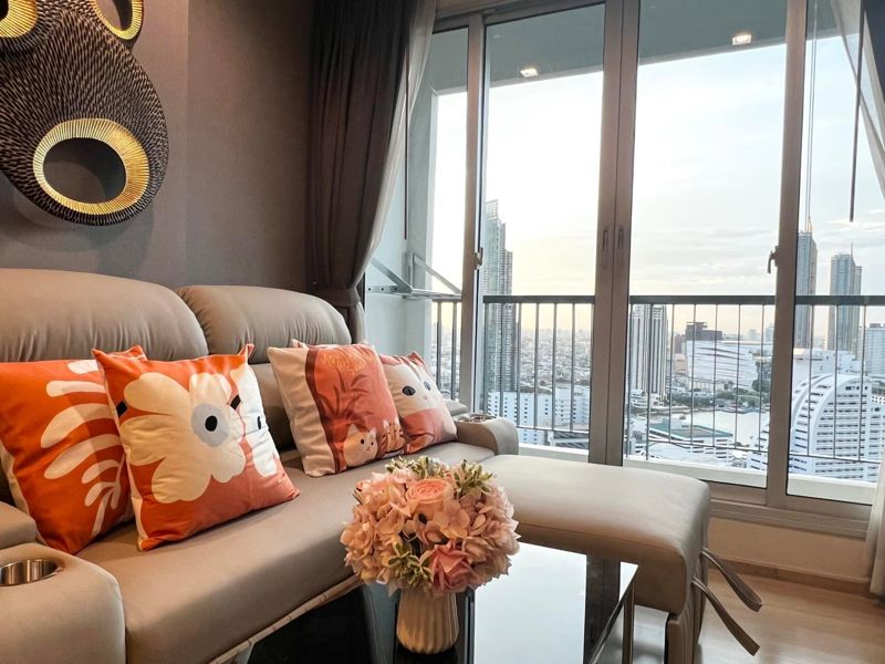 Rhythm Sathorn · 1 bedroom · 45 SqM · Floor 32 · Sathorn, Bangkok · Photo 2 Rhythm Sathorn 1-bedroom Condo in Sathorn, Bangkok – photo 2