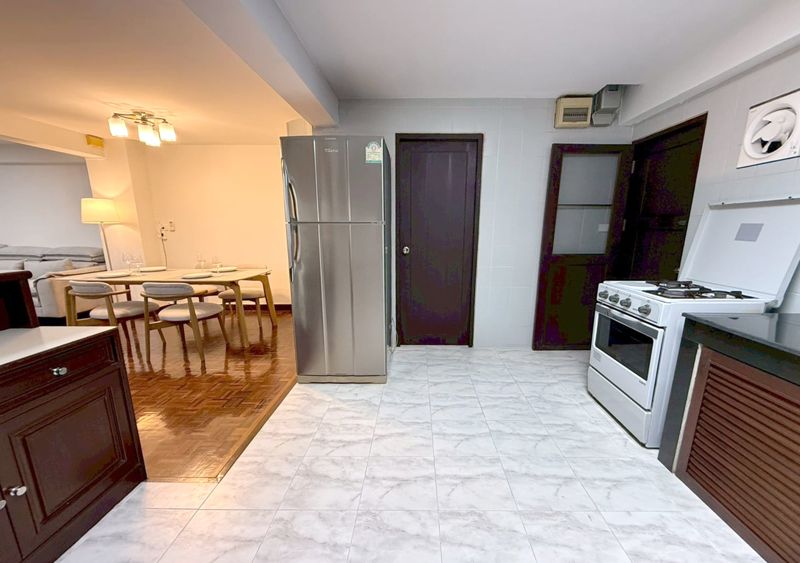 G.S. Housing · 2 bedroom · 137 SqM · Phrom Phong, Bangkok · Photo 3 G.S. Housing 2-bedroom Service Apartment in Phrom Phong, Bangkok – photo 3