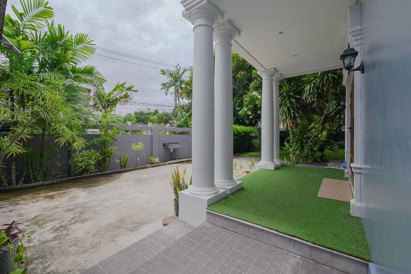 Sukhumvit Garden City 2 · 5 bedroom · 300 SqM · On Nut, Bangkok · Photo 1 Sukhumvit Garden City 2 5-bedroom Detached House in On Nut, Bangkok – photo 1