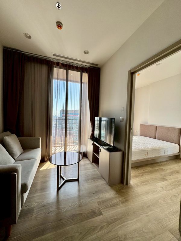 Oka Haus · 1 bedroom · 26.75 SqM · Floor 39 · Khlong Toei, Bangkok · Photo 2 Oka Haus 1-bedroom Condo in Khlong Toei, Bangkok – photo 2