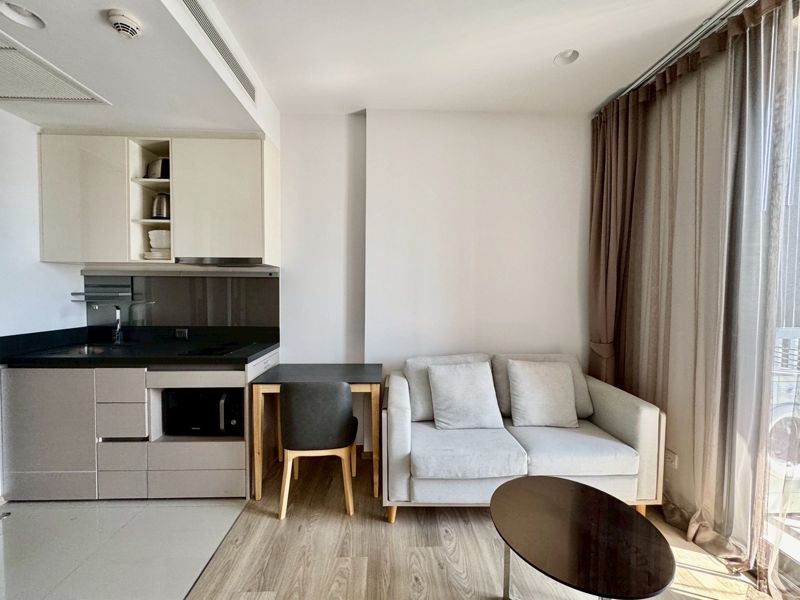 Oka Haus · 1 bedroom · 26.75 SqM · Floor 39 · Khlong Toei, Bangkok · Photo 1 Oka Haus 1-bedroom Condo in Khlong Toei, Bangkok – photo 1