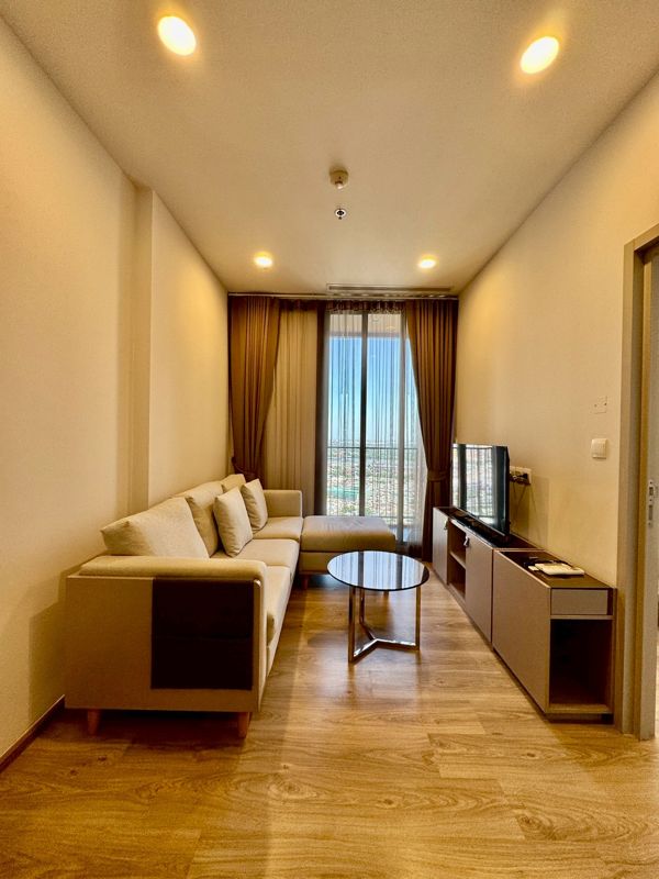 Oka Haus · 1 bedroom · 35.35 SqM · Floor 37 · Khlong Toei, Bangkok · Photo 1 Oka Haus 1-bedroom Condo in Khlong Toei, Bangkok – photo 1