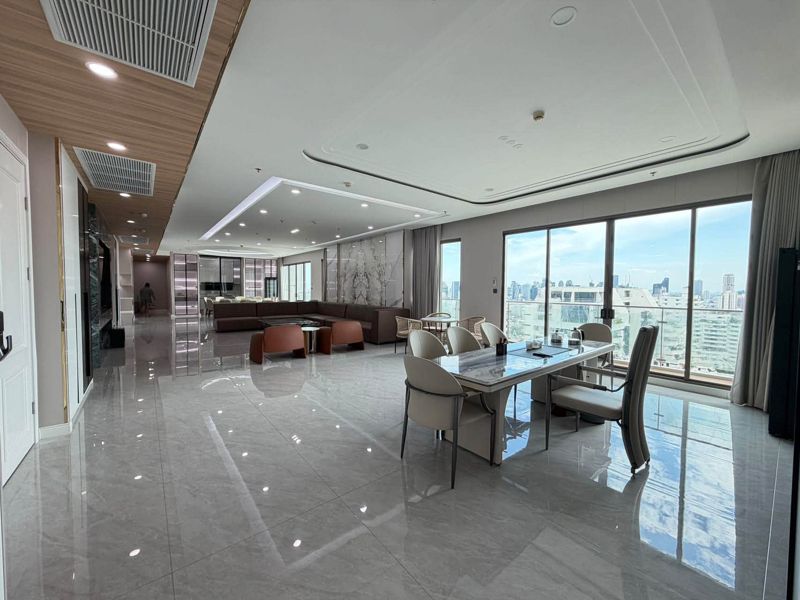 Supalai Oriental Sukhumvit 39 · 4 bedroom · 365 SqM · Floor 26 · Phrom Phong, Bangkok · Photo 1 Supalai Oriental Sukhumvit 39 4-bedroom Condo in Phrom Phong, Bangkok – photo 1