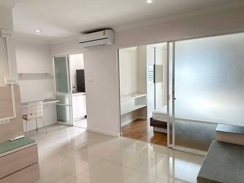 Lumpini Place Rama 9-Ratchada · 1 bedroom · 37 SqM · Floor 8 · Rama 9, Bangkok · Photo 4 Lumpini Place Rama 9-Ratchada 1-bedroom Condo in Rama 9, Bangkok – photo 4