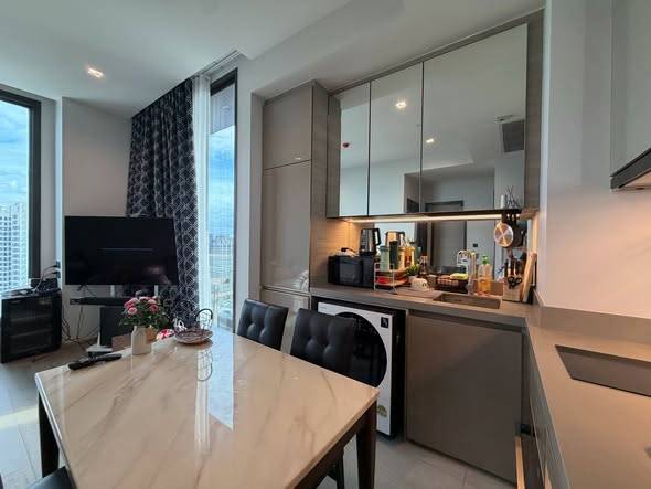 The Crest Park Residences · 2 bedroom · 200 SqM · Floor 30 · Chatuchak, Bangkok · Photo 1 The Crest Park Residences 2-bedroom Condo in Chatuchak, Bangkok – photo 1