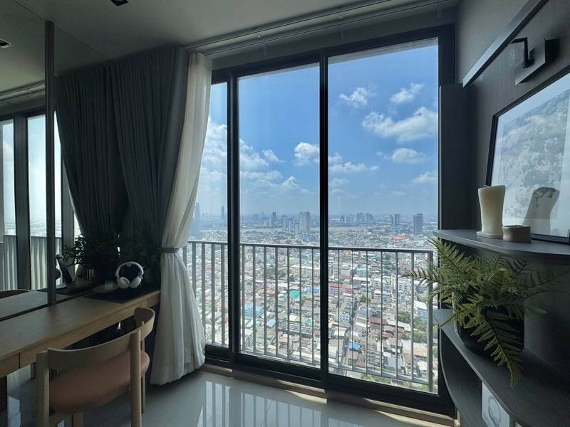 Ideo Sathorn-Wongwian Yai · 2 bedroom · 31 SqM · Floor 41 · Riverside, Bangkok · Photo 4 Ideo Sathorn-Wongwian Yai 2-bedroom Condo in Riverside, Bangkok – photo 4